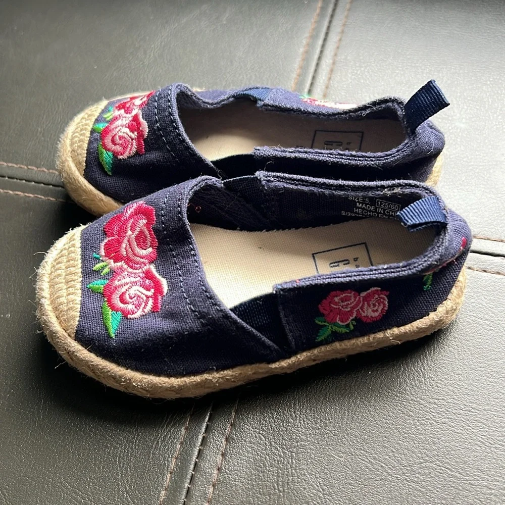 Baby GAP | Navy Blue With Embroidery Roses Pink Green Espadrilles Size 5